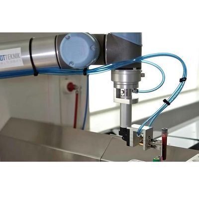 Universal Robot UR 3e Dengan Payload 3KG 6 Axis Industrial Robot Arm Sebagai Cobot Untuk Perakitan Mesin