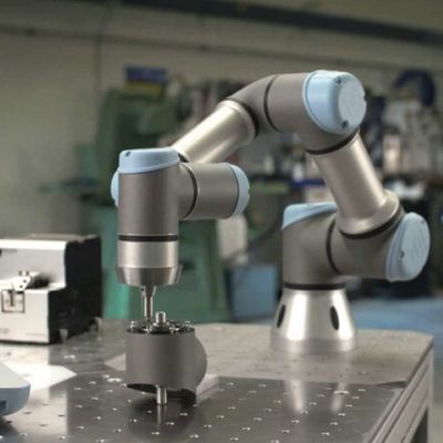 Lengan Robot Otomatis 6 Axis UR5e Memuat Dan Membongkar Pilih Dan Tempatkan Robot