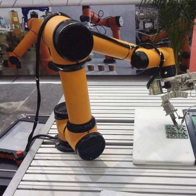 AUBO Robot AUBO i3 6 Axis Robotic Arm Untuk Memilih Dan Menempatkan Robot Kolaboratif