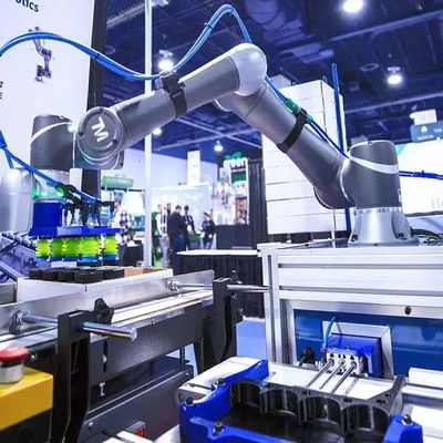 Pilih Dan Tempatkan Robot TM5-900 Robotic Arm 6 Axis Sebagai Robot Kolaboratif