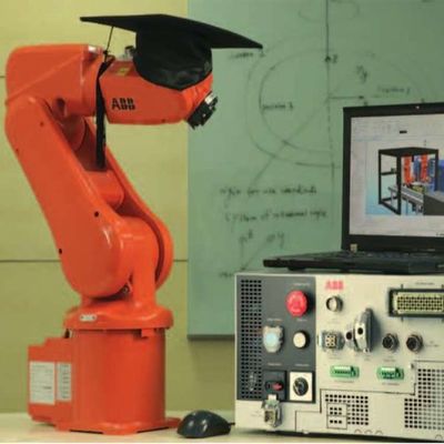 Robot Industri Kecil IRB 120 Dengan 6 Poros Industrial Robotic Arm Untuk Cnc Assembly Robot