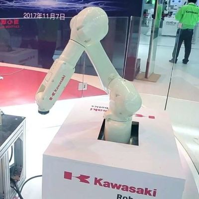 6 Axis Industrial Robot Arm RS007N Untuk Penanganan Material Sebagai Robot Perakitan