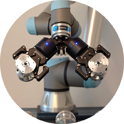 Adaptive Gripper Robotiq 2F-140 Bekerja Untuk Perawatan Mesin Dan Penggunaan Perakitan Mesin Dengan Cobot Sebagai Hand Gripper