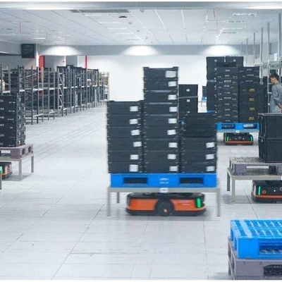 AGV Robot Q3-600C Beban 600kg Dengan CNGBS Cobot Robot Arm Untuk Proyek Otomasi Sebagai AGV